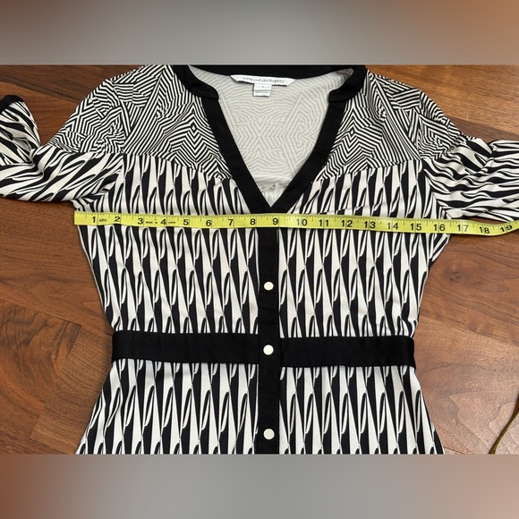 Diane Von Furstenberg Silk Fiona Dress - Picture 12 of 14